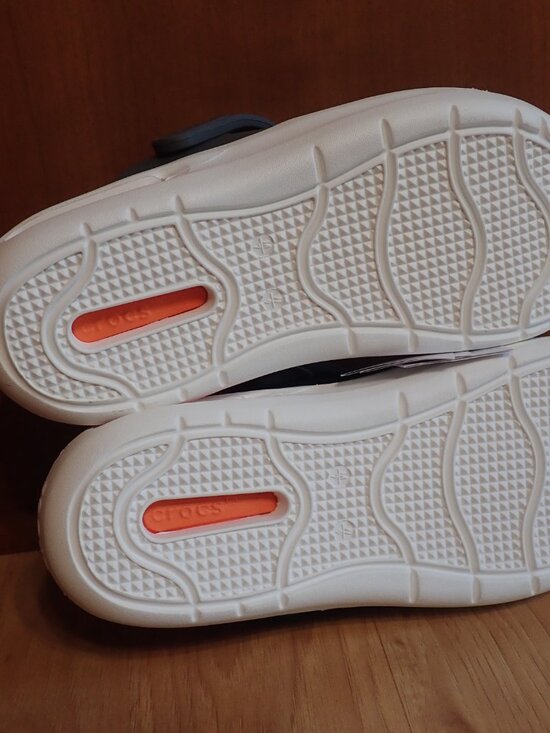 CROCS Men’s InMotion LiteRide Gray and Orange Clog Sandals Size 7